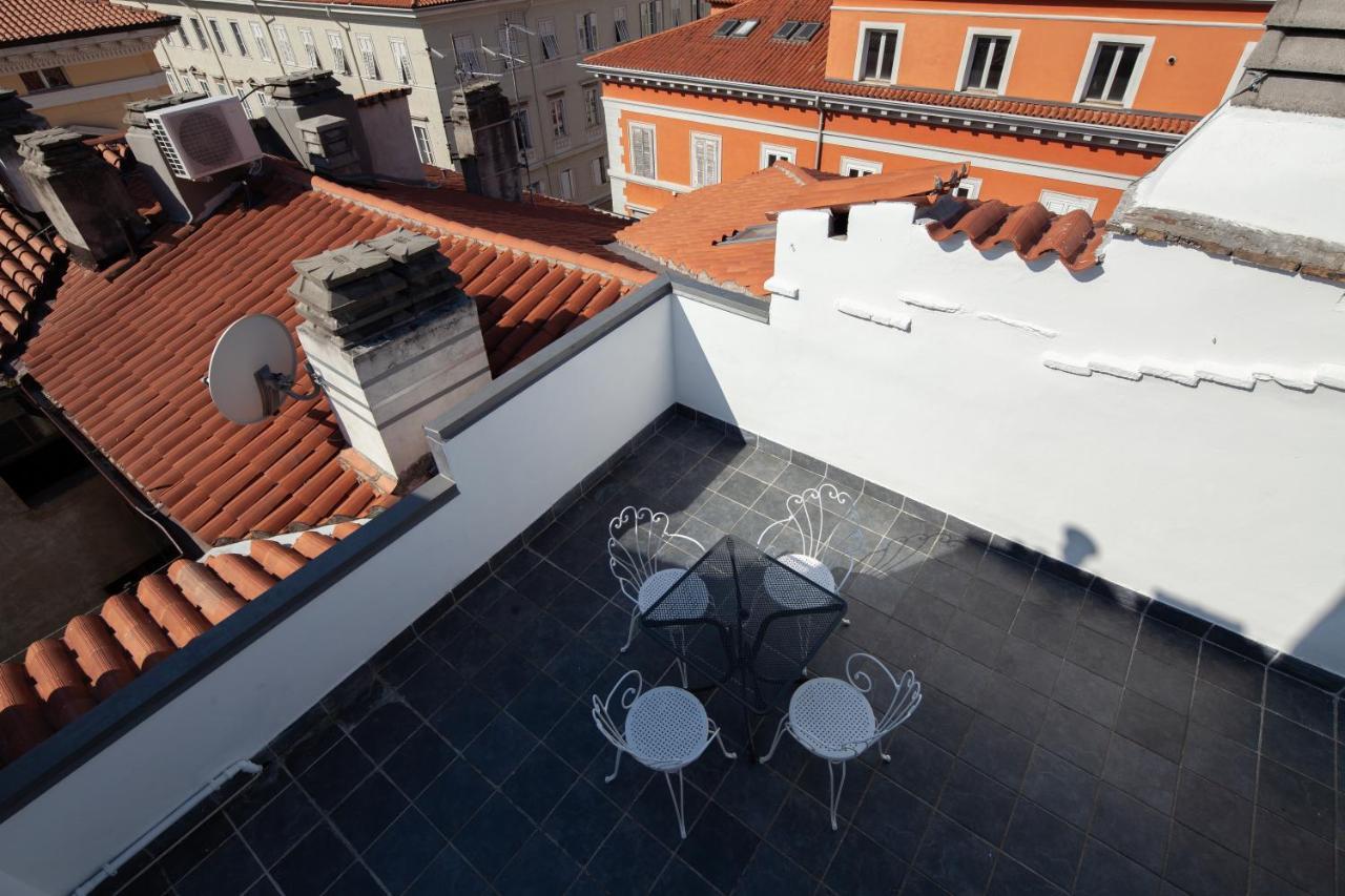 Serravallo'S Apartments Big Trieste Dış mekan fotoğraf